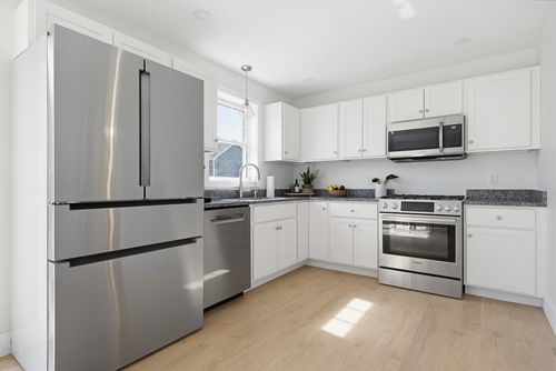 unit-b-9B Wentworth Ln, Barrington, NH, 03825-7511 | Card Image