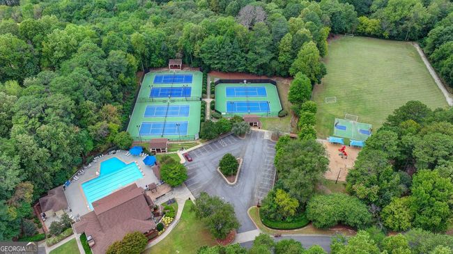 5615 Grove Point Rd, House other with 4 bedrooms, 4 bathrooms and null parking in Johns Creek GA | Image 37