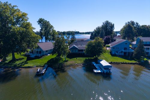 1067 Crown Point Dr, Weidman, MI, 48893-9374 | Card Image