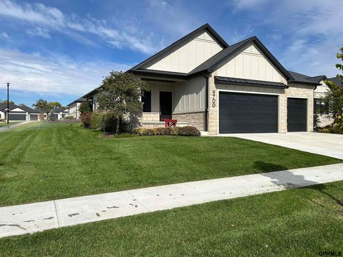 9700 Casa Galeano Ct, Lincoln, NE, 68520-1518 | Card Image
