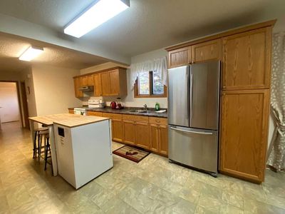 5206 2 Nd Ave N, House detached with 3 bedrooms, 2 bathrooms and 5 parking in Chauvin AB | Image 3