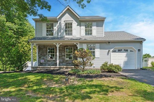 403 E Surrey Ct, Sellersville, PA, 18960-2728 | Card Image
