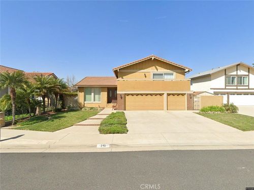 213 San Antonio Cir, Placentia, CA, 92870-6213 | Card Image