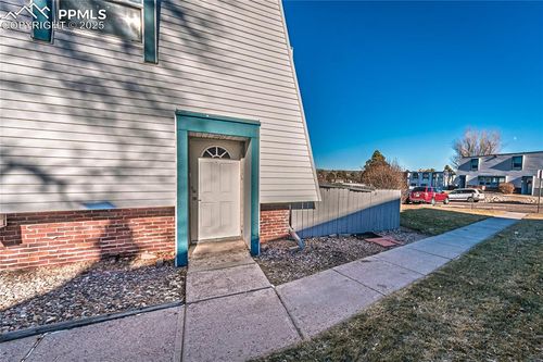 2997 E Fountain Blvd, Colorado Springs, CO, 80910-2314 | Card Image