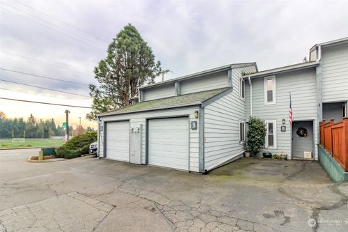 b-15929 3rd Place Sw, Burien, WA, 98166 | Card Image