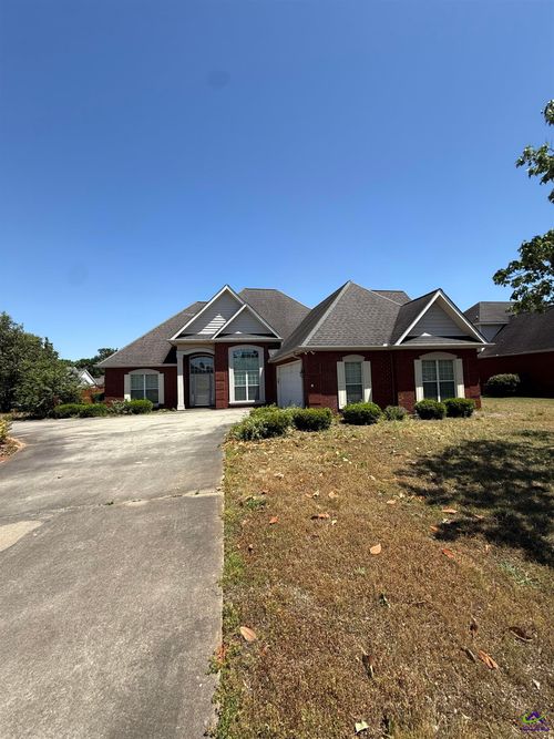 136 Roseine Dr, Warner Robins, GA, 31088-8561 | Card Image