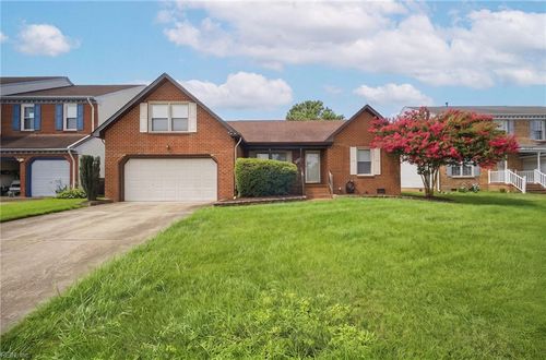 5325 Club Head Road, Virginia Beach, VA, 23455 | Card Image