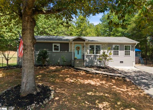 152 Parnell Bridge Rd, Marietta, SC, 29661-9635 | Card Image