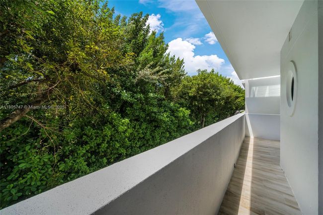 UNIT-13 - 100 S Pointe Dr, Condo with 3 bedrooms, 4 bathrooms and null parking in Miami Beach FL | Image 42