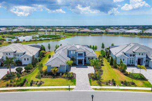 8477 Pavia Way, LAKEWOOD RANCH, FL, 34202-2194 | Card Image