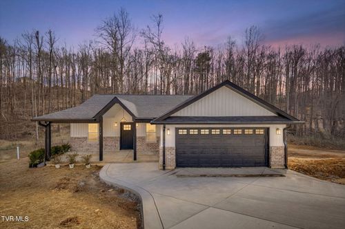 173 Hall Rd, Jonesborough, TN, 37659-6064 | Card Image