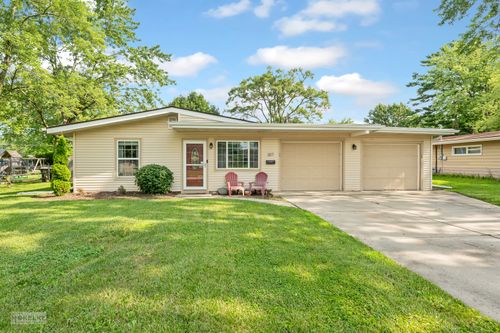 307 John St, North Aurora, IL, 60542-1551 | Card Image