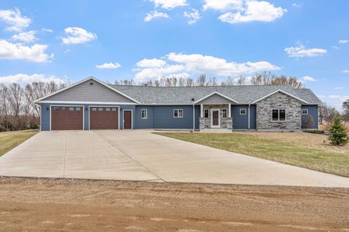 611 Garden St, Springfield, MN, 56087-2610 | Card Image