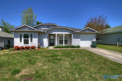 210 Knox Creek Trl Nw, Madison, AL, 35757-6802 | Card Image