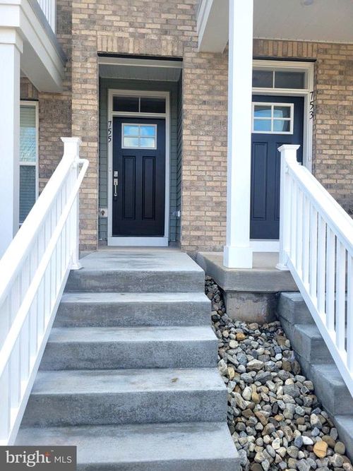 755 Platinum Dr, Phoenixville, PA, 19460-1502 | Card Image