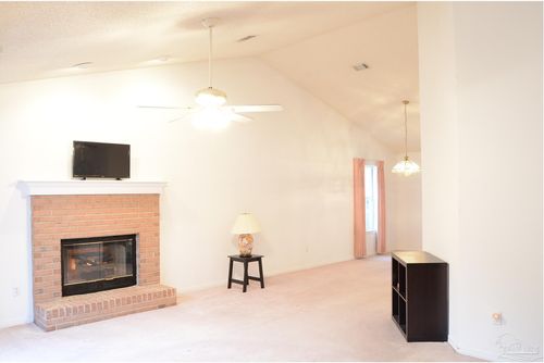 5773 Hermitage Cir, Milton, FL, 32570-8749 | Card Image