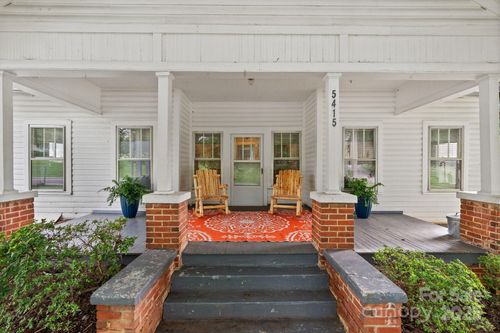 5415 Nc Highway 90 E, Hiddenite, NC, 28636-8302 | Card Image