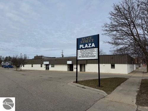 217 N State St, Alma, MI, 48801-2264 | Card Image