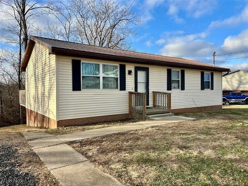 85 Belavista Dr, Marietta, OH, 45750-8226 | Card Image