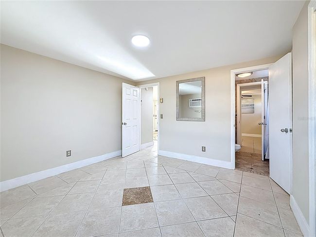 Primary Bedroom | Image 13