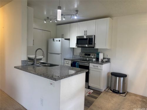 h203-94-215 Paioa Pl, Waipahu, HI, 96797-5656 | Card Image