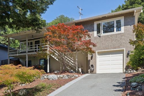 11 Amberwood Lane, San Anselmo, CA, 94960 | Card Image