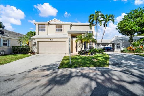 9602 Nw 8th Cir, Plantation, FL, 33324-4937 | Card Image