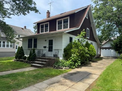 35 Fairview Avenue, North Hempstead, NY, 11050 | Card Image