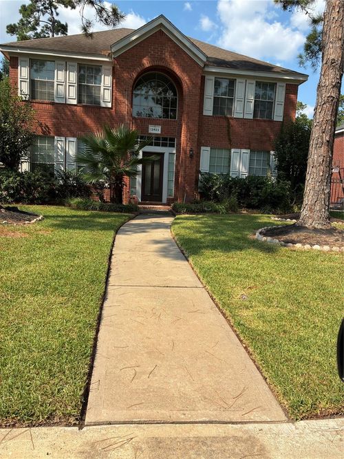 12422 Hammersmith Dr, Tomball, TX, 77377-9055 | Card Image