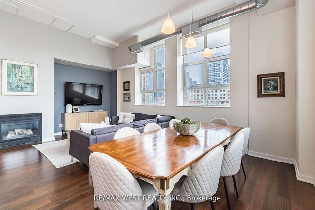 821 - 155 Dalhousie St, Condo with 2 bedrooms, 2 bathrooms and null parking in Toronto ON | Image 19