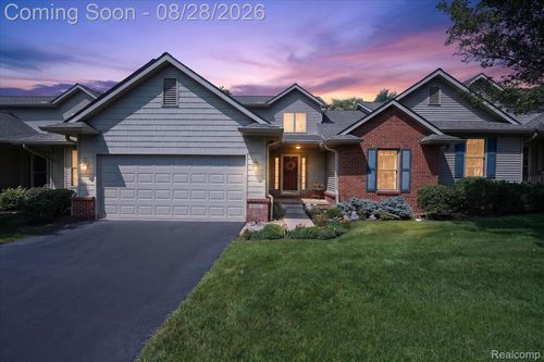 6192 Northridge Hills Dr, Brighton, MI, 48116-3754 | Card Image