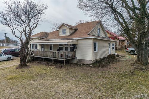 588 Locust St, Lebanon, MO, 65536-3058 | Card Image