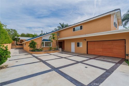 5562 Highland Ave, Yorba Linda, CA, 92886-5210 | Card Image
