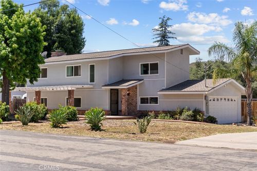 3632 Foxley Dr, Escondido, CA, 92027 | Card Image