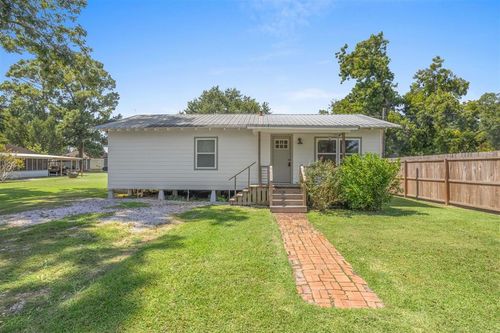405 Cooper St, Welsh, LA, 70591-3617 | Card Image