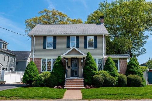 398 Mount Vernon St, Dedham, MA, 02026-3629 | Card Image