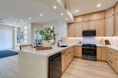 207-32 E Serene Ave, Las Vegas, NV, 89123-3772 | Card Image