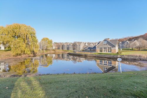 202-6145 Chasewood Pkwy, Minnetonka, MN, 55343-4385 | Card Image