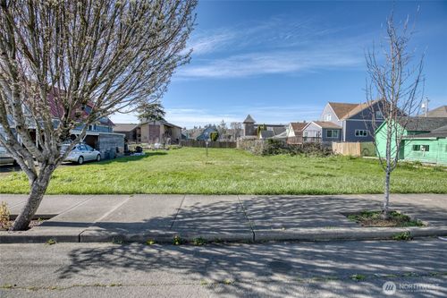 410 6th St, Hoquiam, WA, 98550-3612 | Card Image