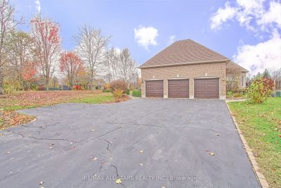 11045 Inglis Dr, House other with 3 bedrooms, 4 bathrooms and 9 parking in Campbellville ON | Image 3