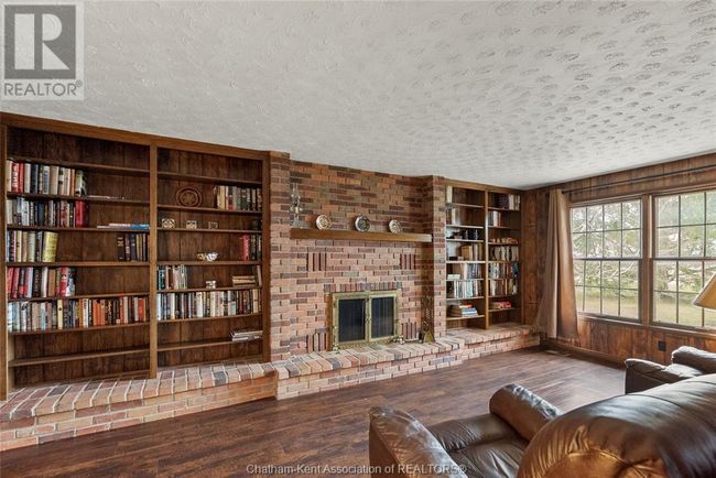 7819 Rivard Line, House other with 5 bedrooms, 4 bathrooms and null parking in Grande Pointe ON | Image 21