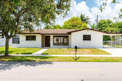 19390 Whispering Pines Rd, Cutler Bay, FL, 33157-8801 | Card Image