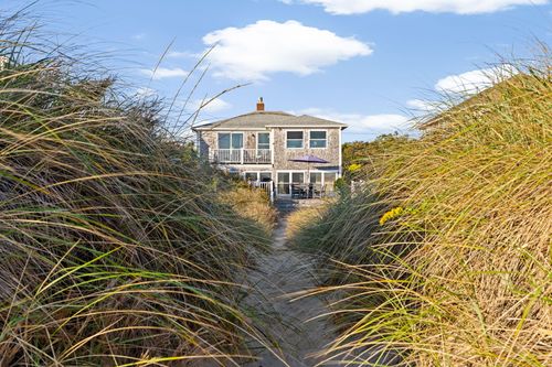 133 Phillips Rd, Sagamore Beach, MA, 02562 | Card Image