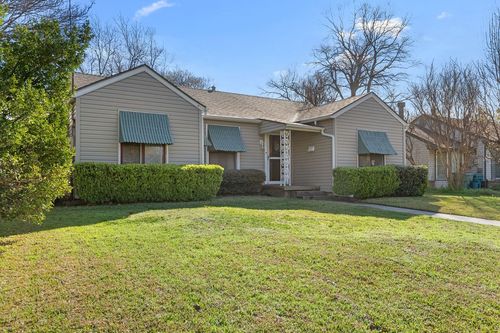 1617 N Ricketts St, Sherman, TX, 75092-3621 | Card Image