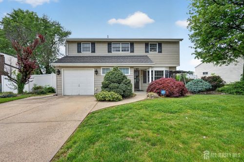 75 Grace Dr, Old Bridge, NJ, 08857-2543 | Card Image