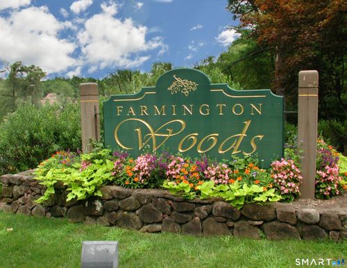 3-3 Woods Hollow Ct, Avon, CT, 06001-4542 | Card Image