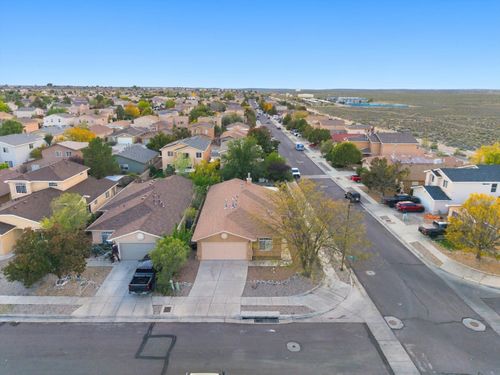 10523 Country Manor Pl Nw, Albuquerque, NM, 87114-5180 | Card Image