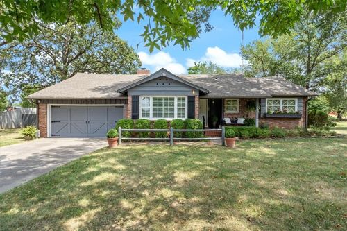 1505 S Mount Olive St, Siloam Springs, AR, 72761-5009 | Card Image