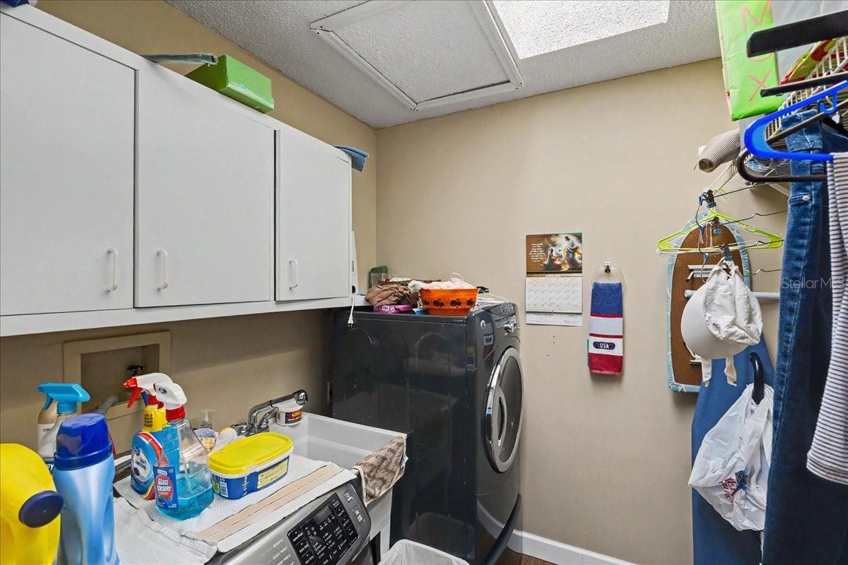 Residential in ORMOND BEACH 2