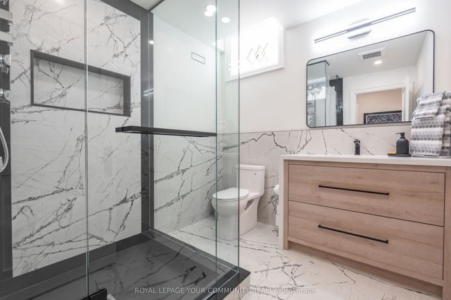 11 Little Marco Crt, House other with 6 bedrooms, 9 bathrooms and 9 parking in Maple ON | Image 34